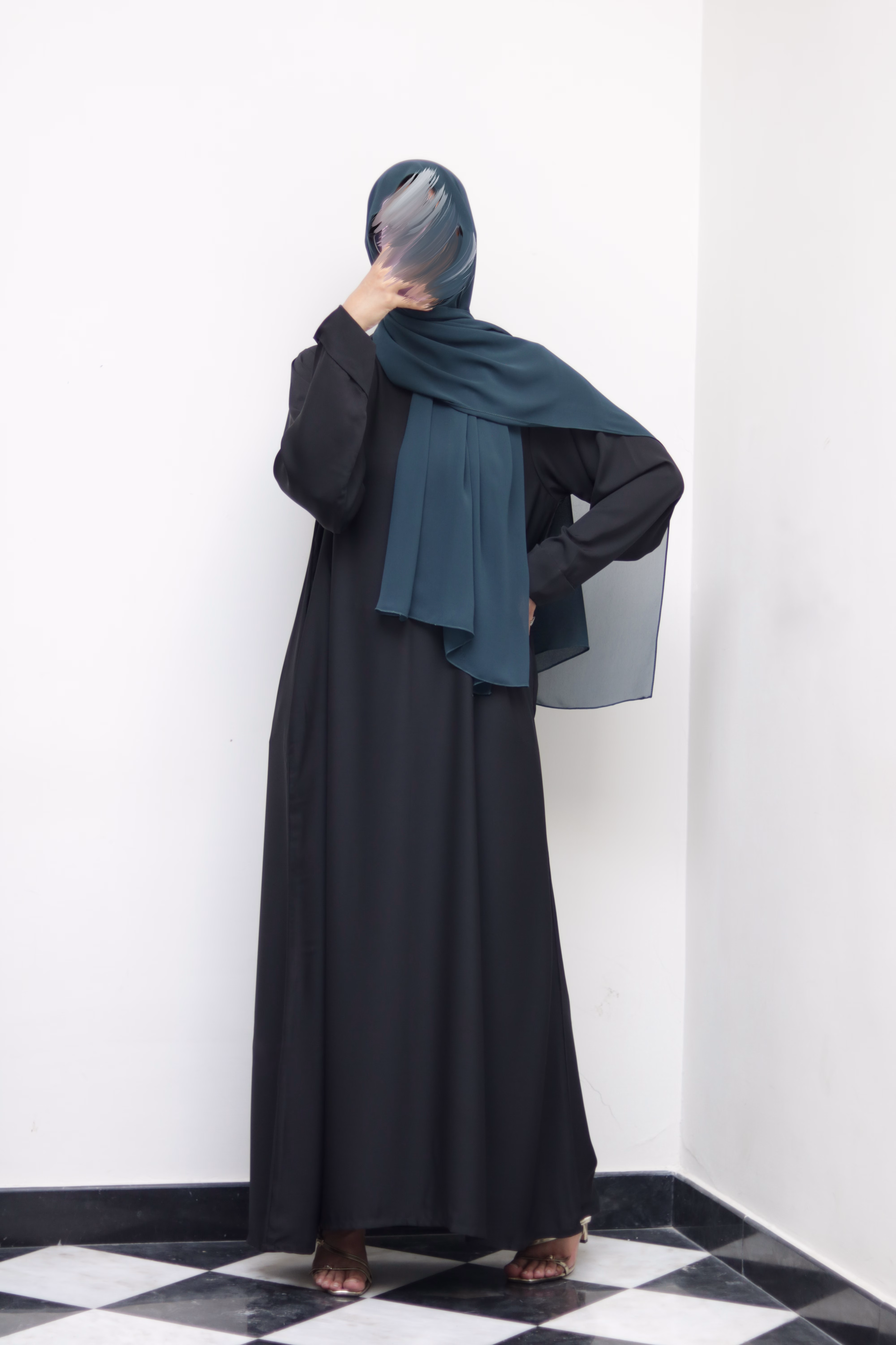 Black Sleek Everyday Wear Abaya